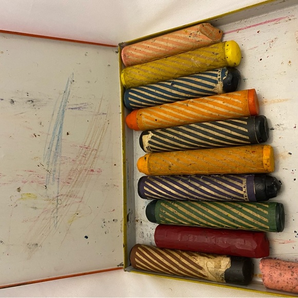 Vintage Popeye Tin Crayon Case with Chubby Chunky Crayons King  American Crayon - Picture 8 of 15